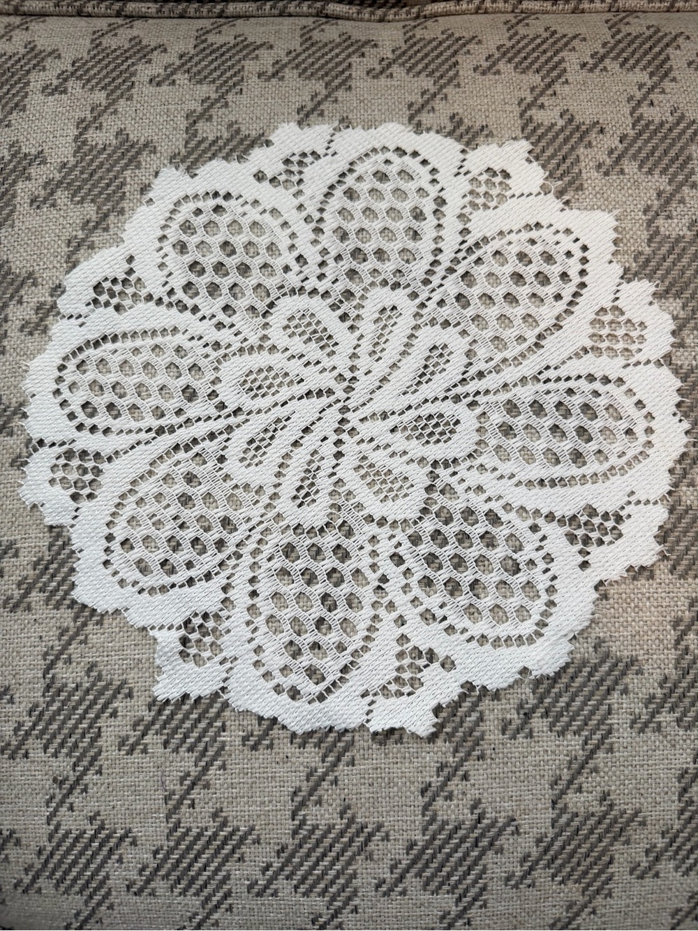 Vintage Cottagecore White Lace Pinwheel Doily – 12”